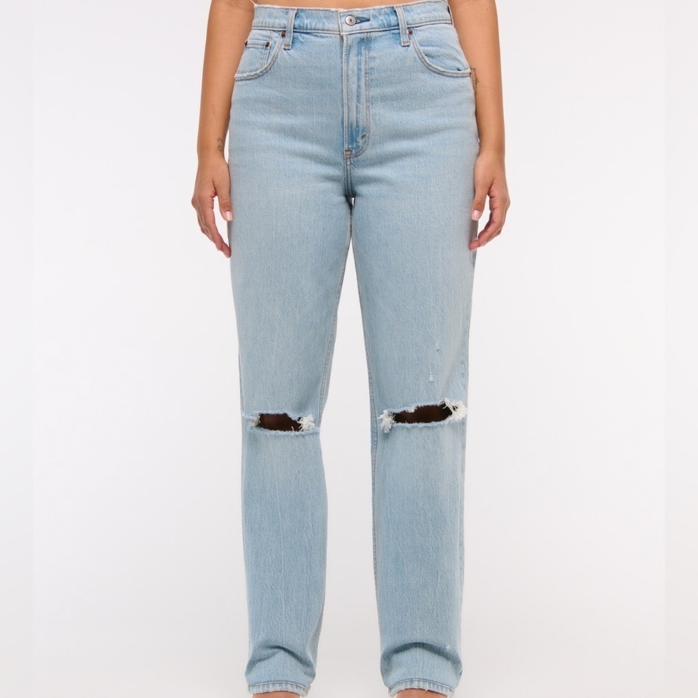 Abercrombie & Fitch '90s Straight Ultra High Rise Jeans - Picture 2 of 10